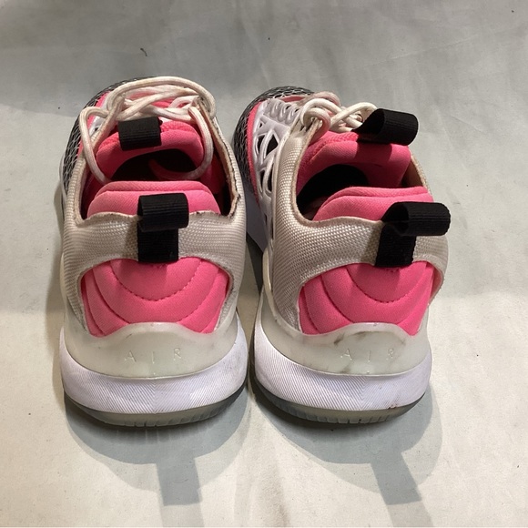 (WMNS) Jordan Air Max 200 XX 'Chinese New Year' CW0896-006 - Picture 4 of 8